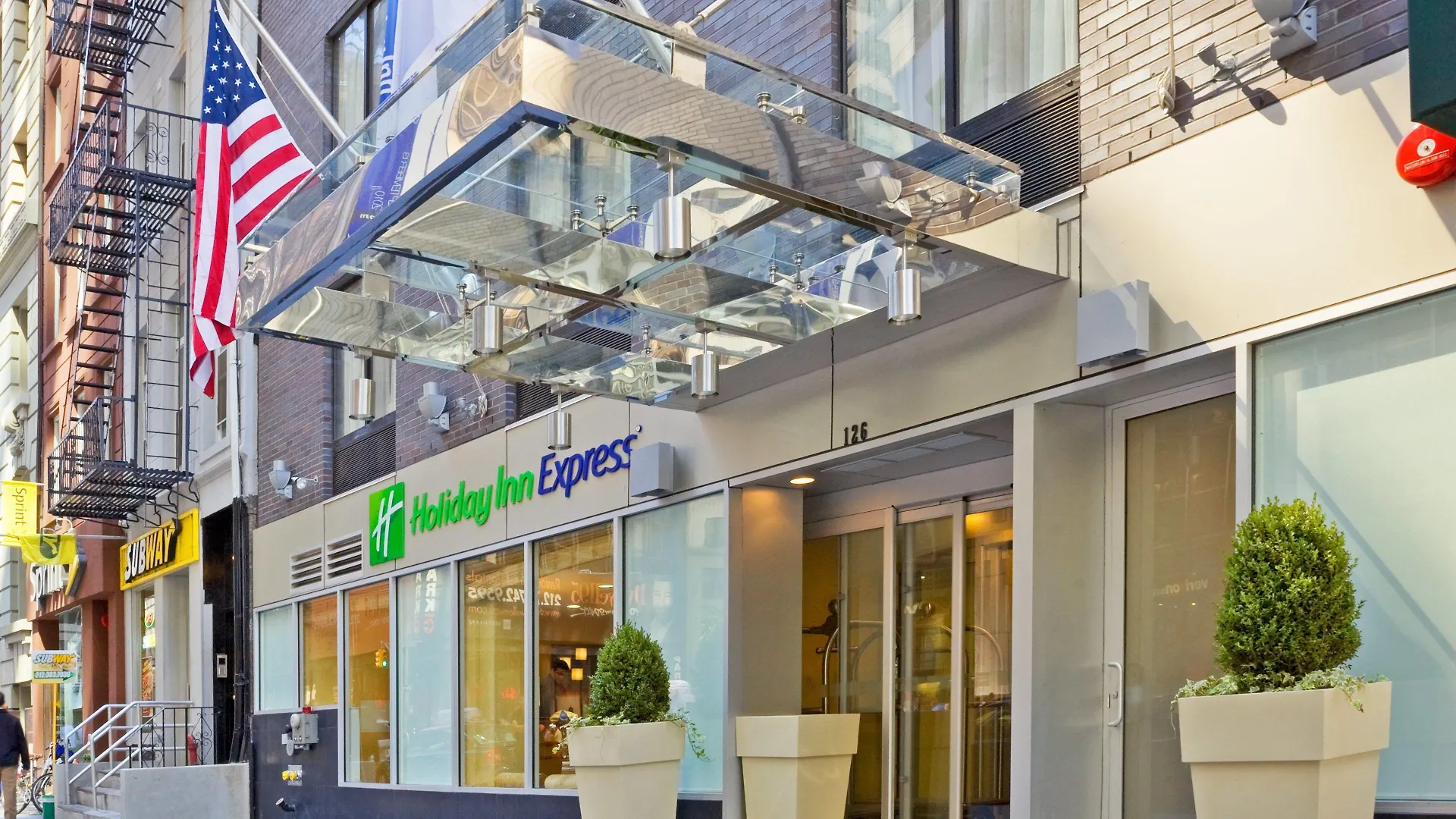 Staying In Eimsbüttel: 15 Family Friendly Hotels Compared