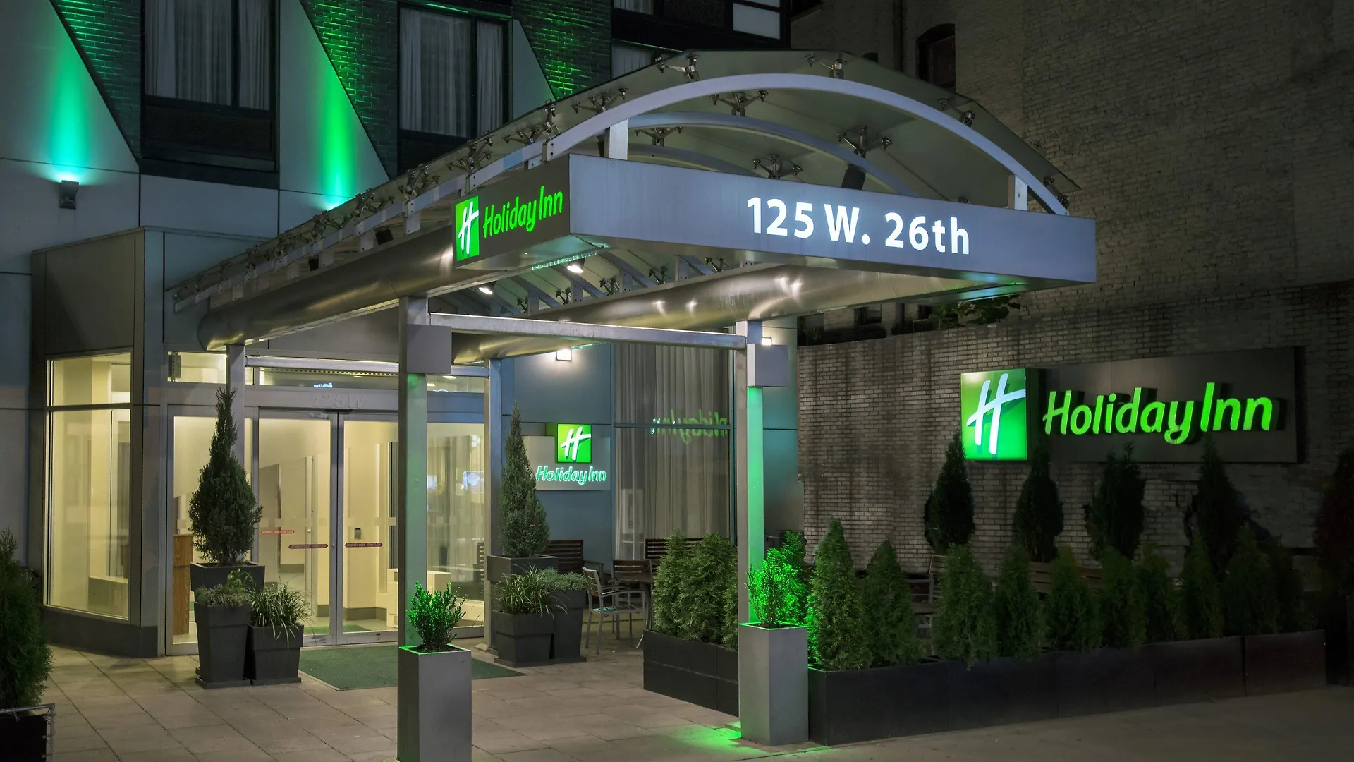 Staying In Chelsea: 11 Four-Star Manhattan Hotels Compared