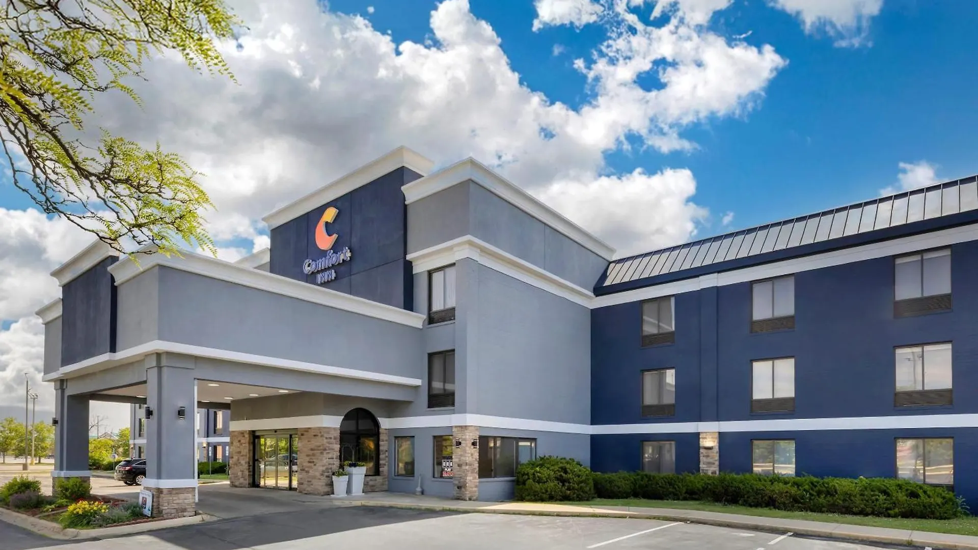 15 Family-Friendly Hotels in Illinois That Stand Out