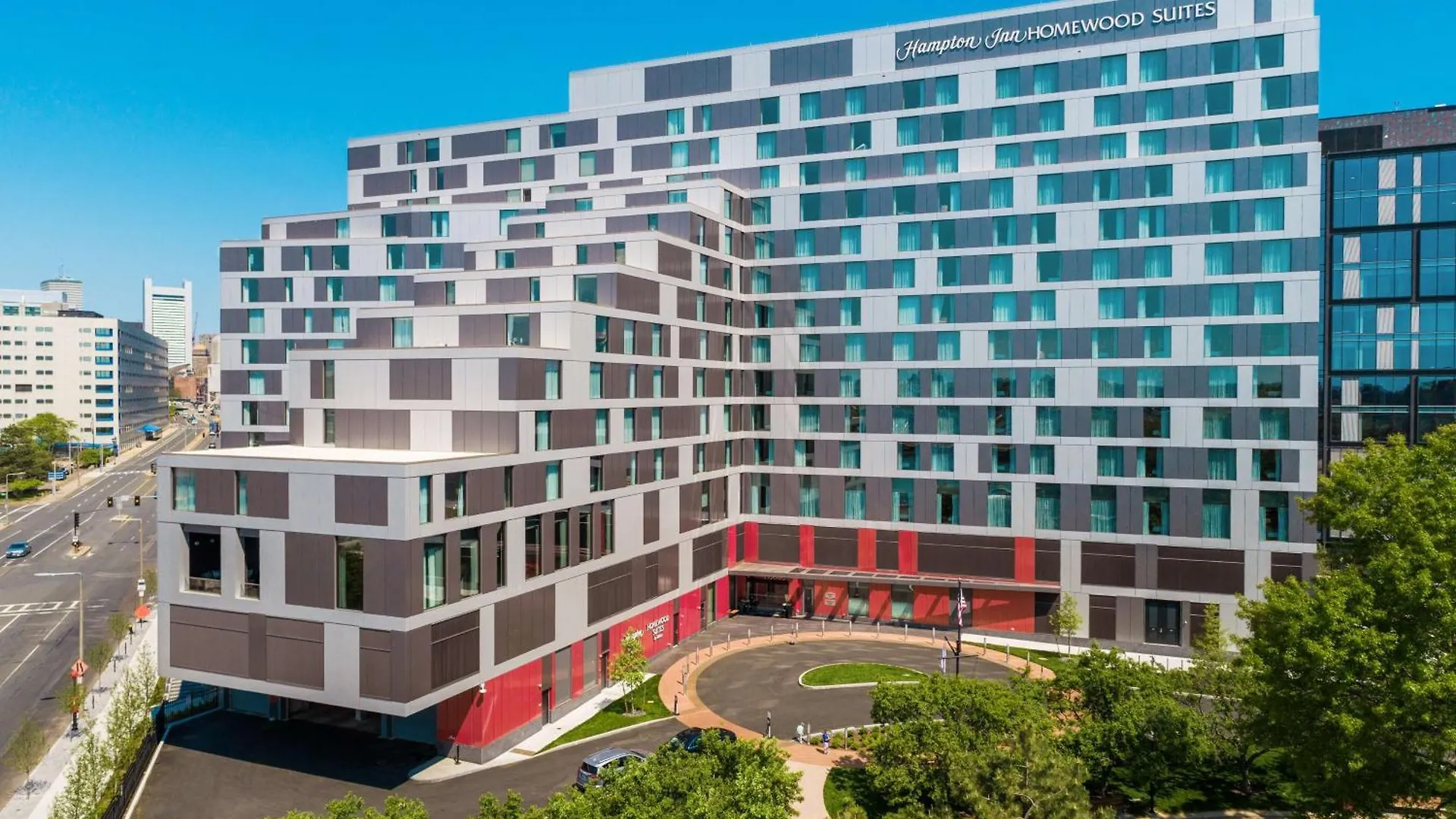 6 Business Hotels in Seaport District Worth Booking