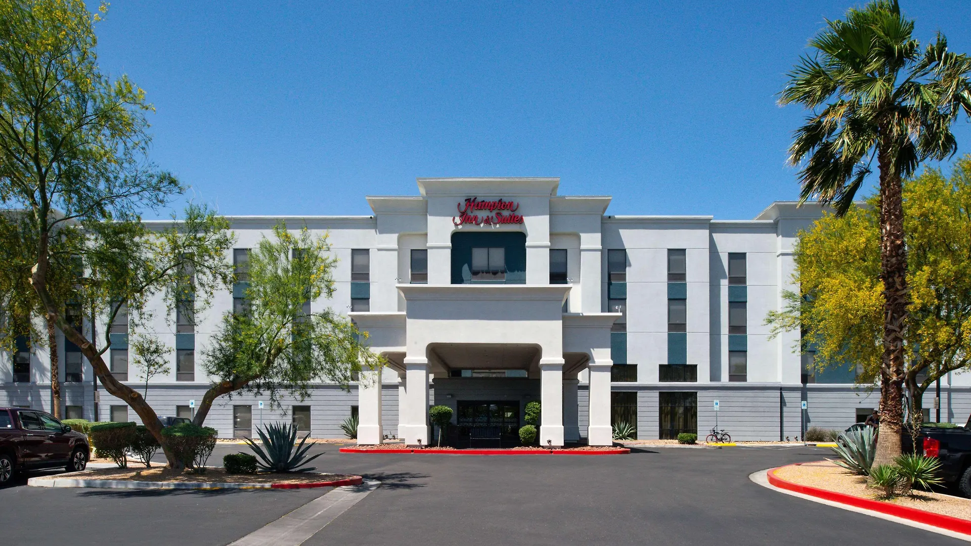 Where to Stay Near Town Square Las Vegas: 14 Airport Hotels