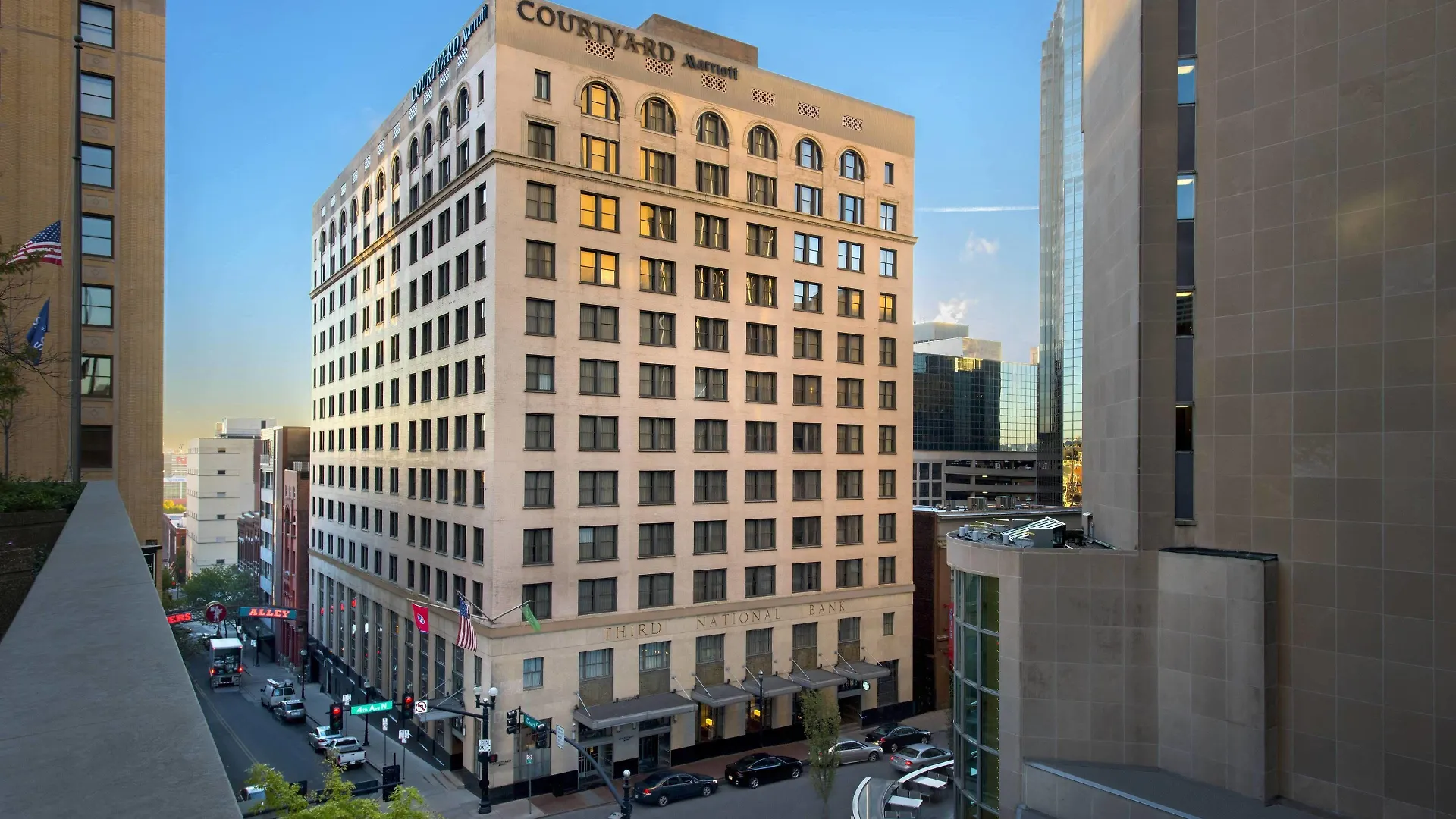 6 Top-Rated Hotels In Nashville Broadway Worth Booking