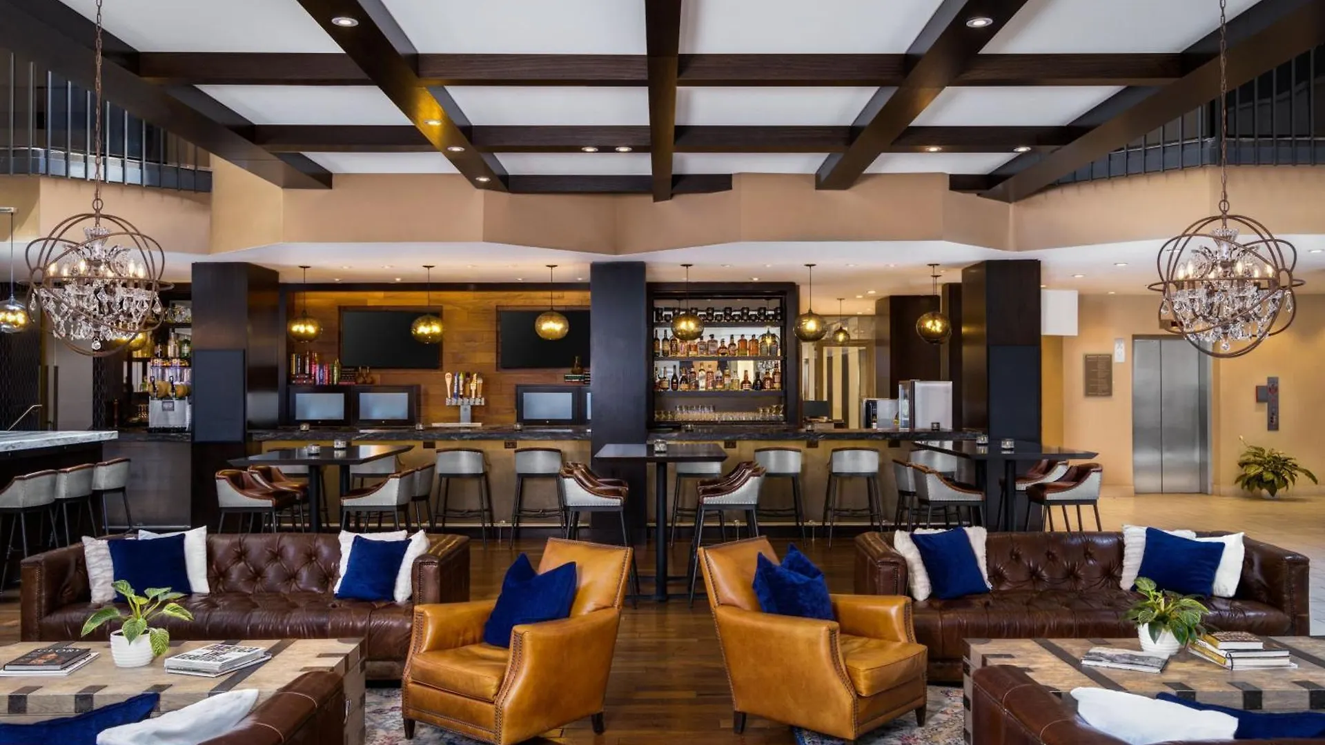 6 Smart Central Hotels In Embassy Row Worth Booking