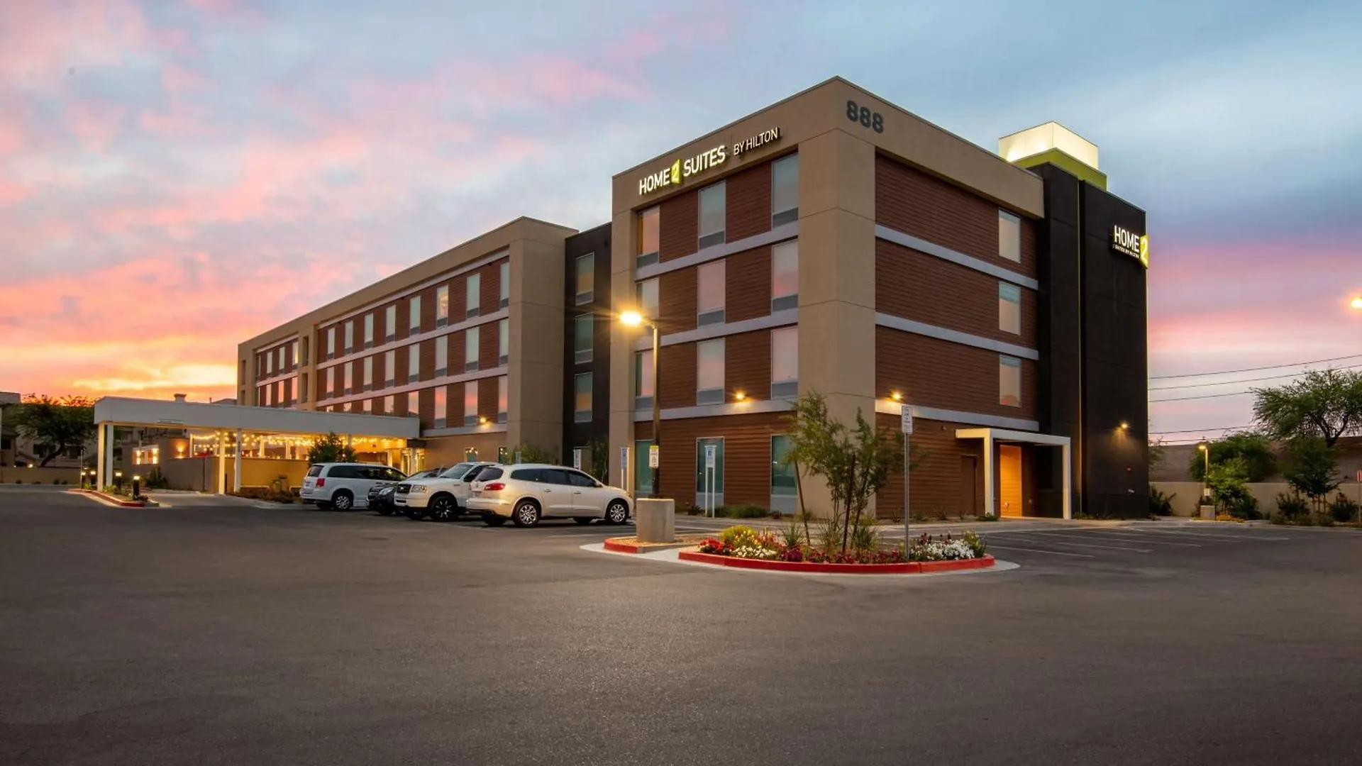 15 Airport Hotels Near Celebrity Theatre for Easy Phoenix Access