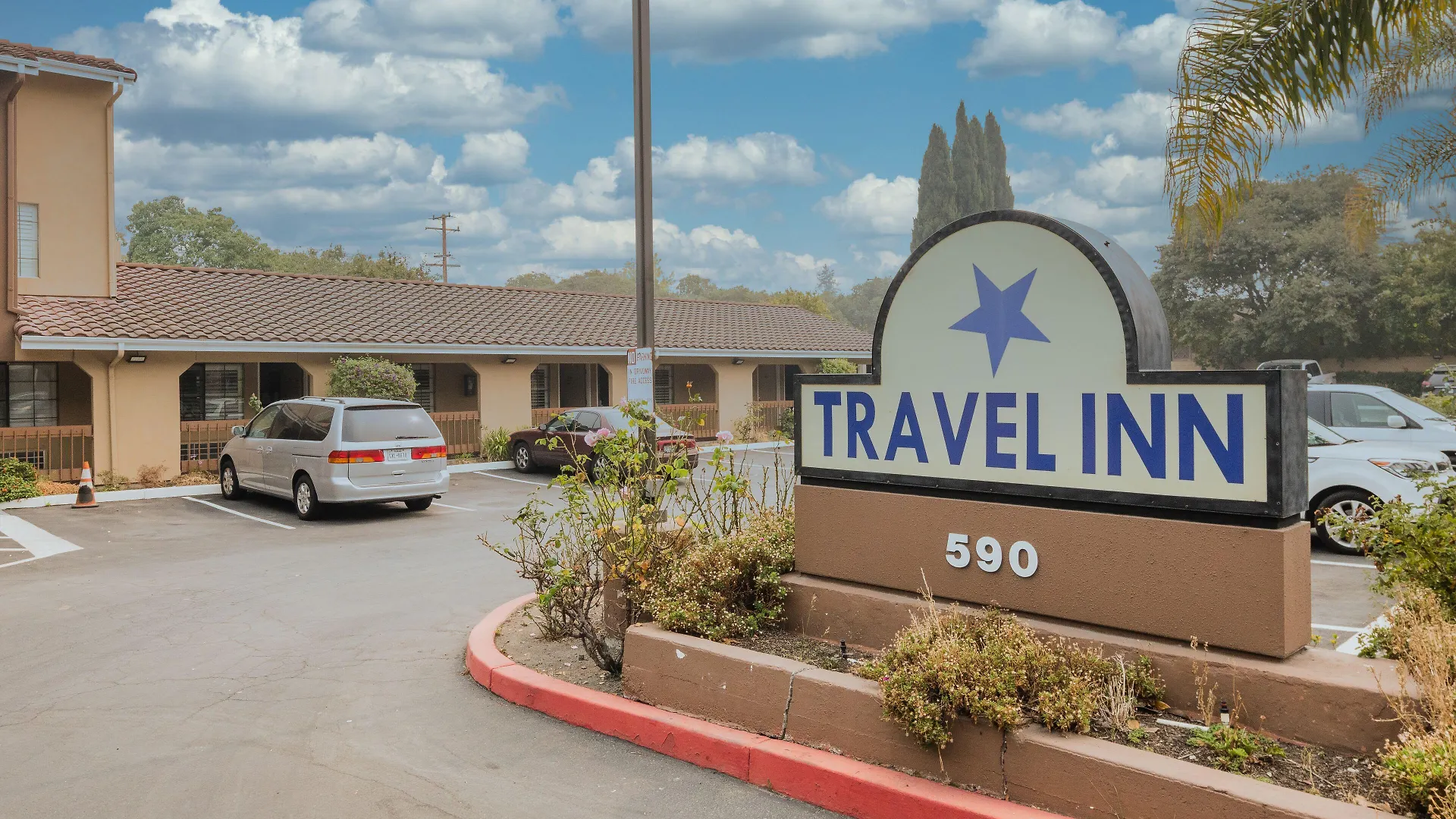 Where to Stay Near Santa Clara Convention Center: 4 Best Budget Hotels