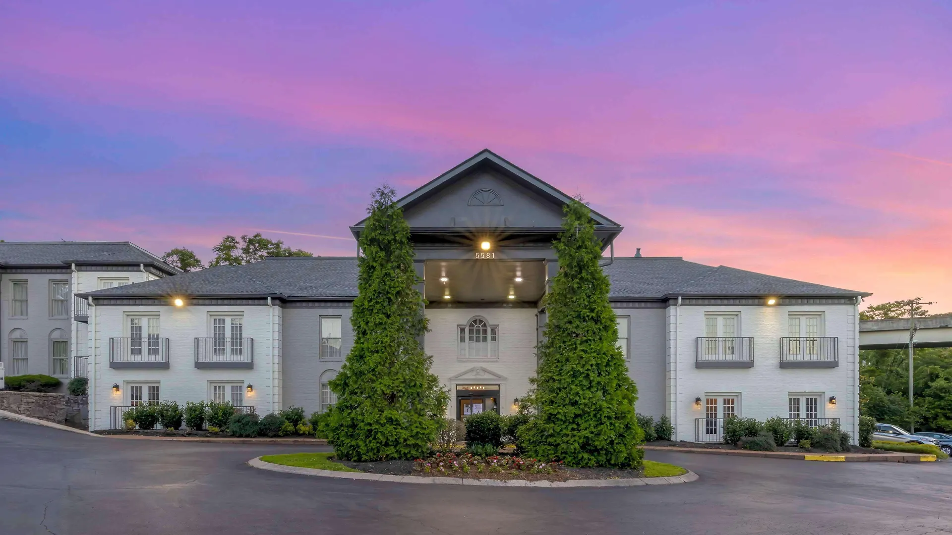 4 Business Hotels Close to Green Hills Park, Nashville