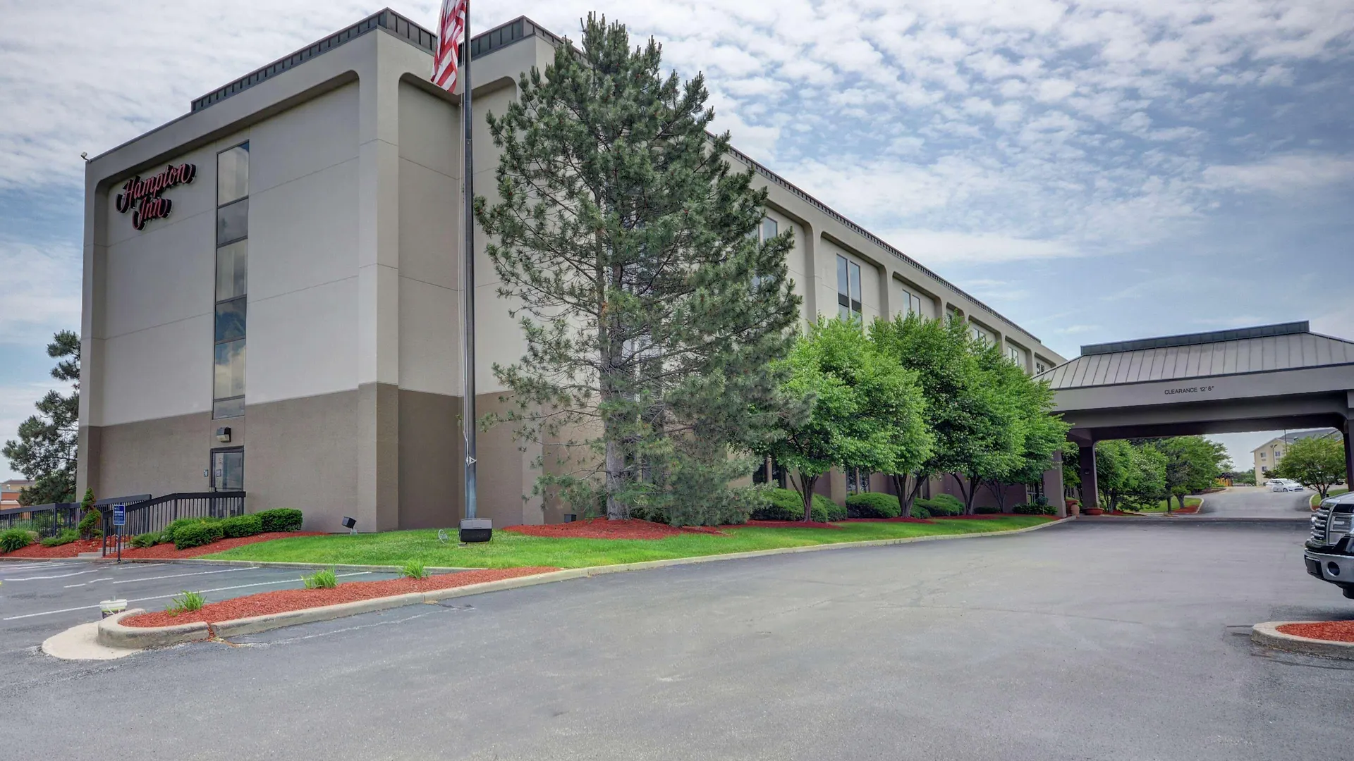 4 Hampton by Hilton Hotels Near Hannah House Worth Booking