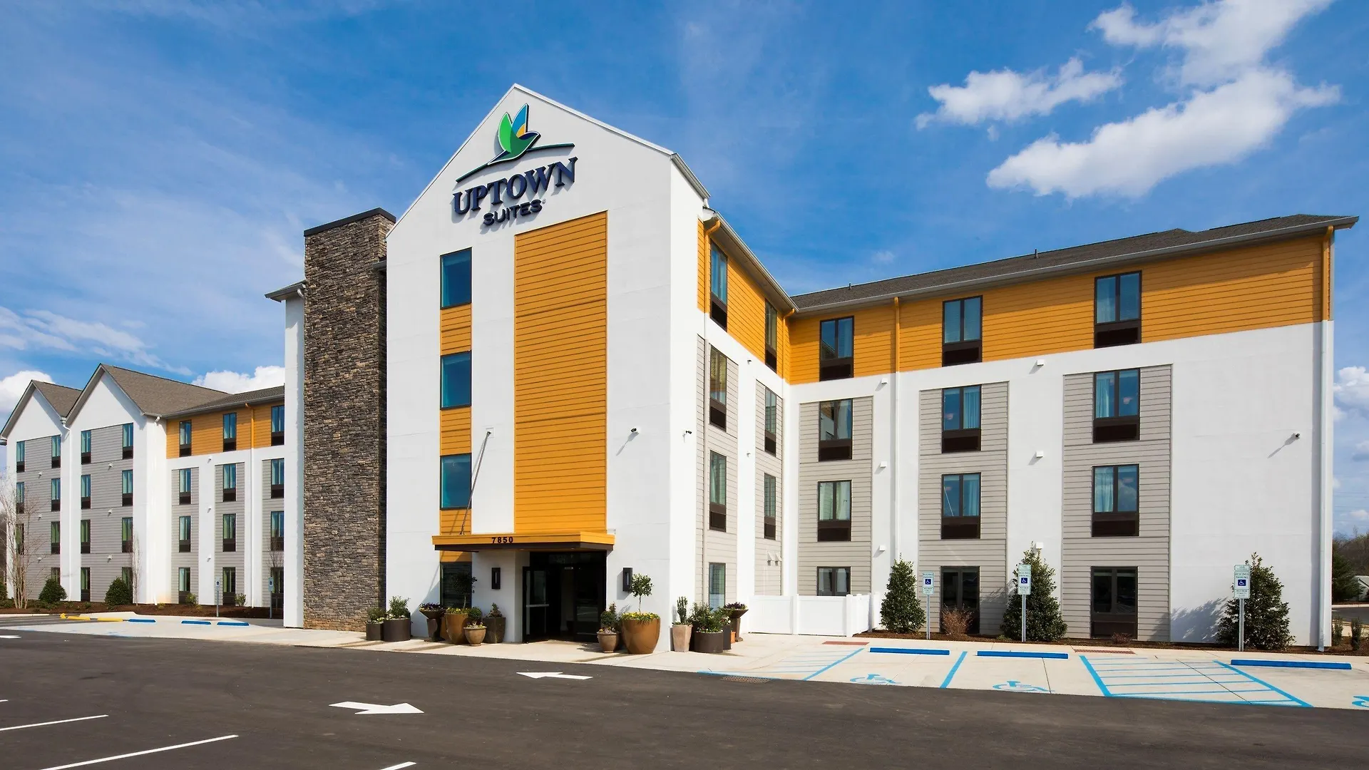 5 Cheap Hotels Close to Shops at Arbor Walk, Austin