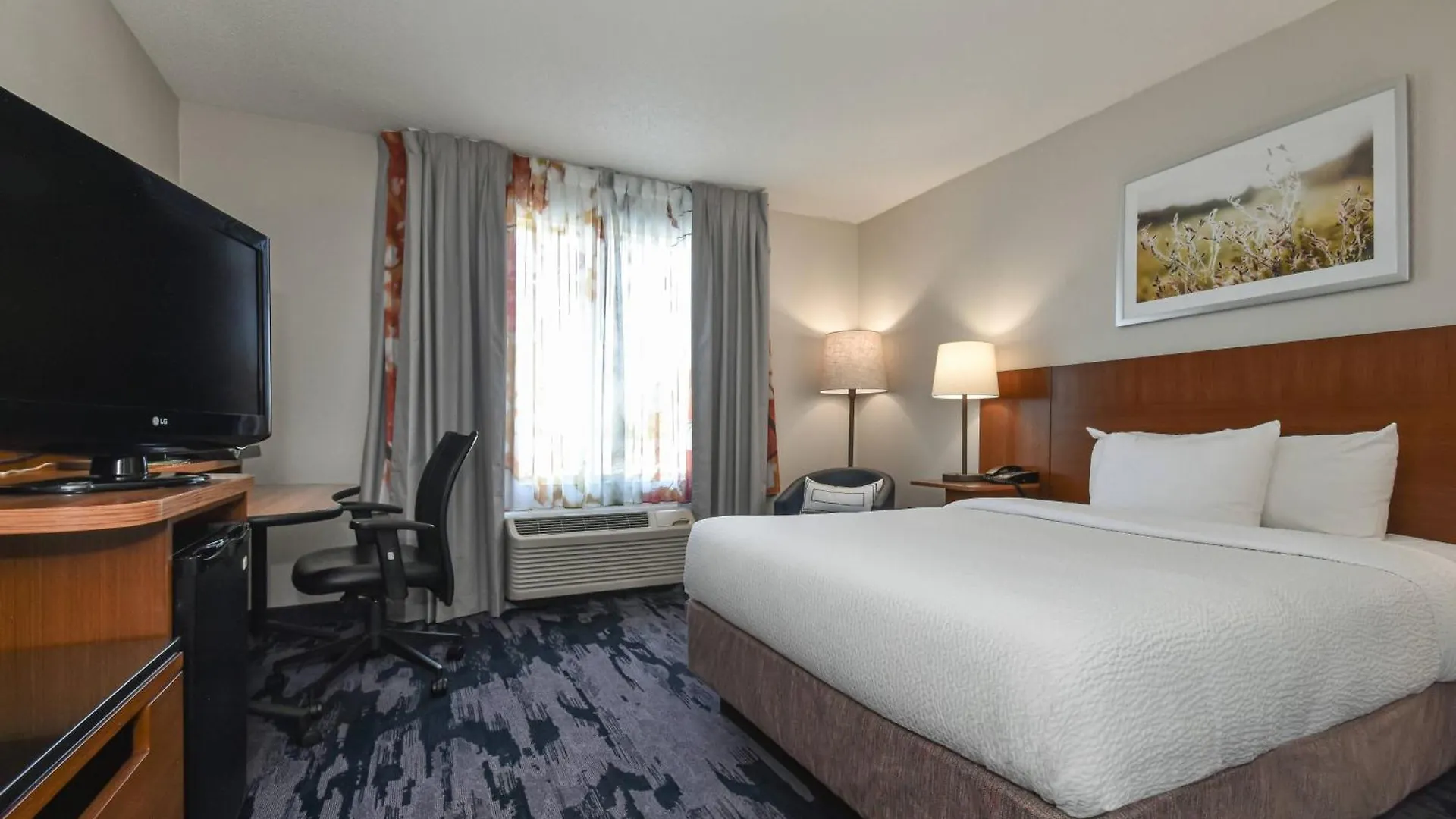 Staying Near Frankie's Fun Park: 7 Business Hotels Compared