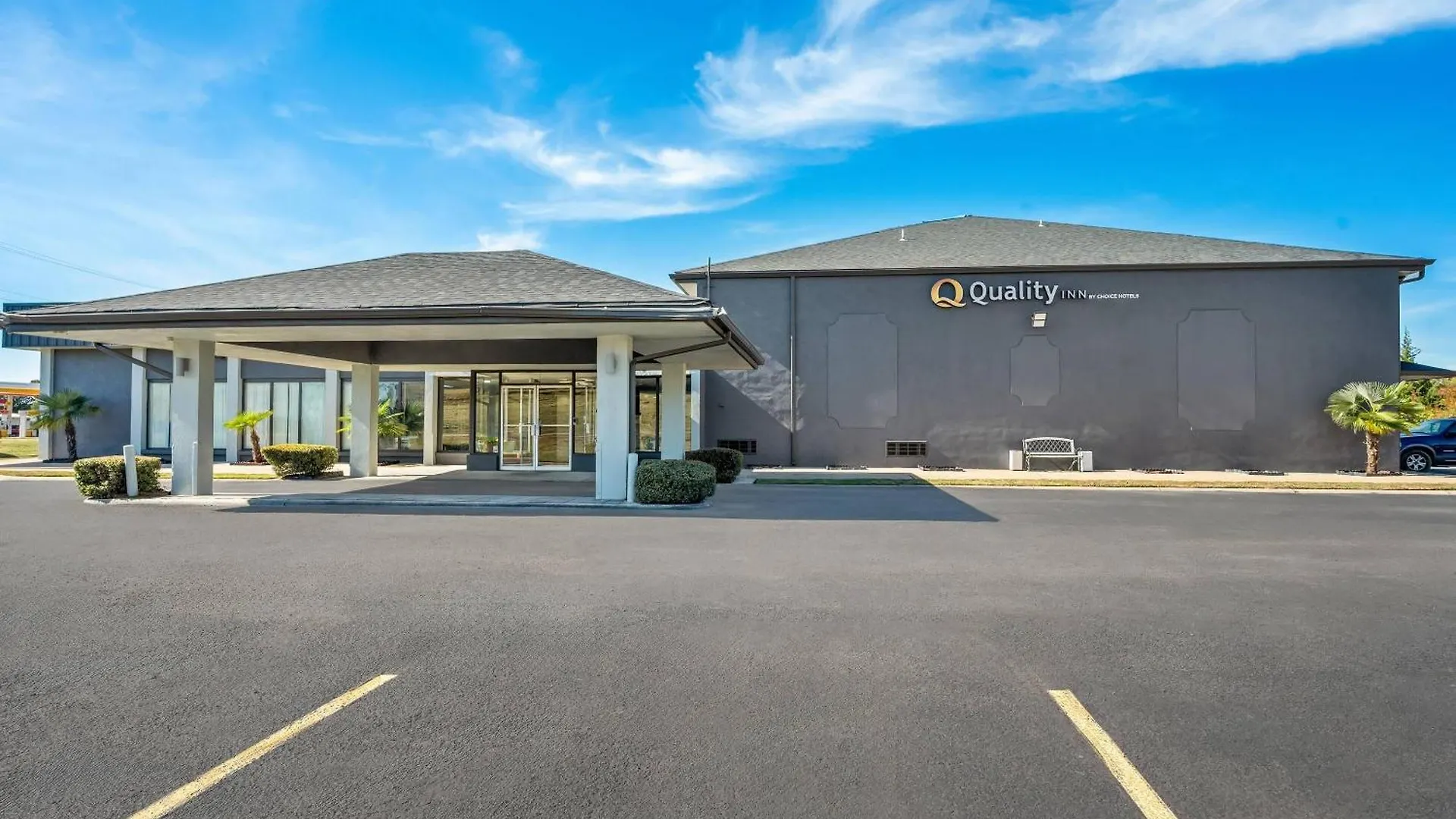 4 Business Hotels Close to Levi Hospital, Little Rock