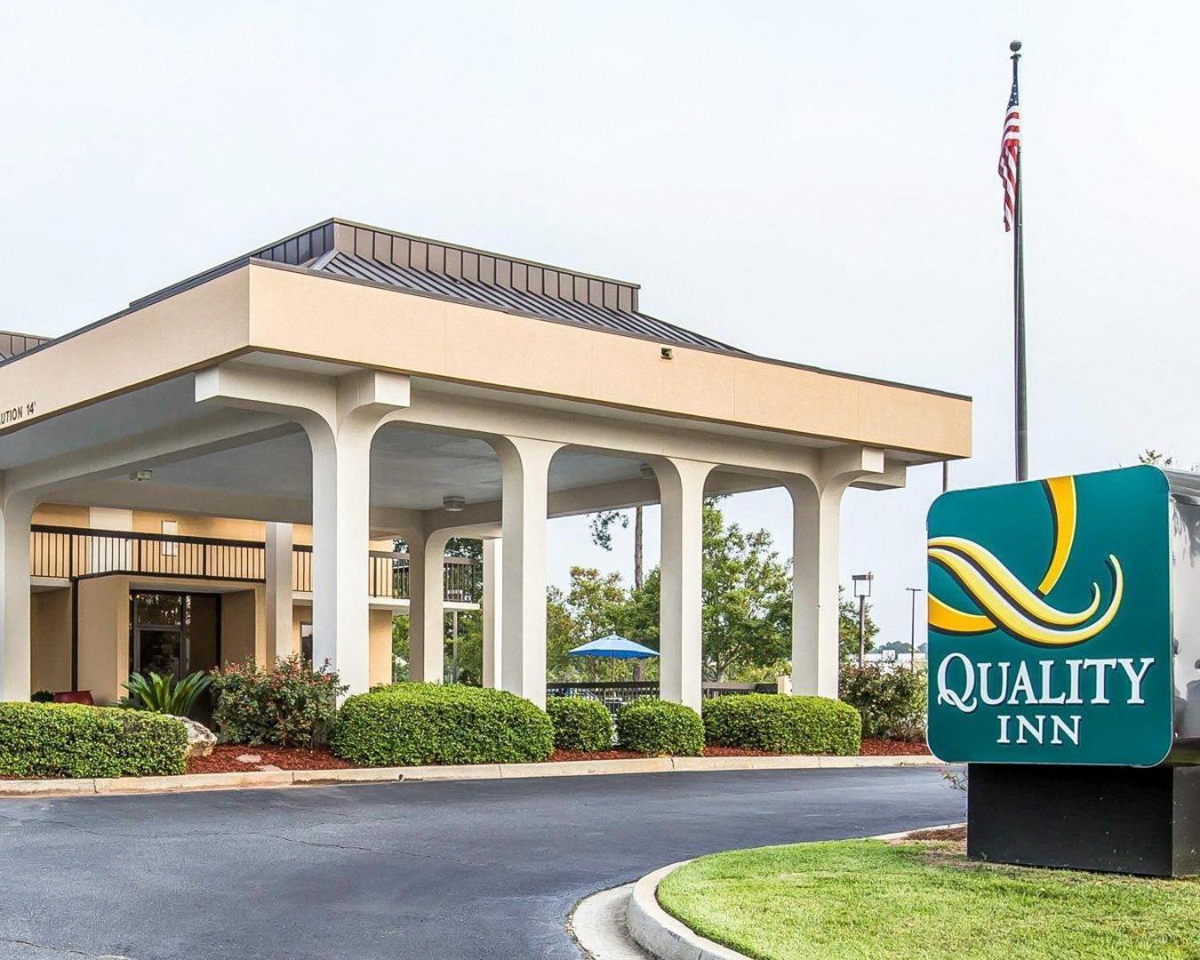 Where to Stay in the South: 15 Best Airport Hotels