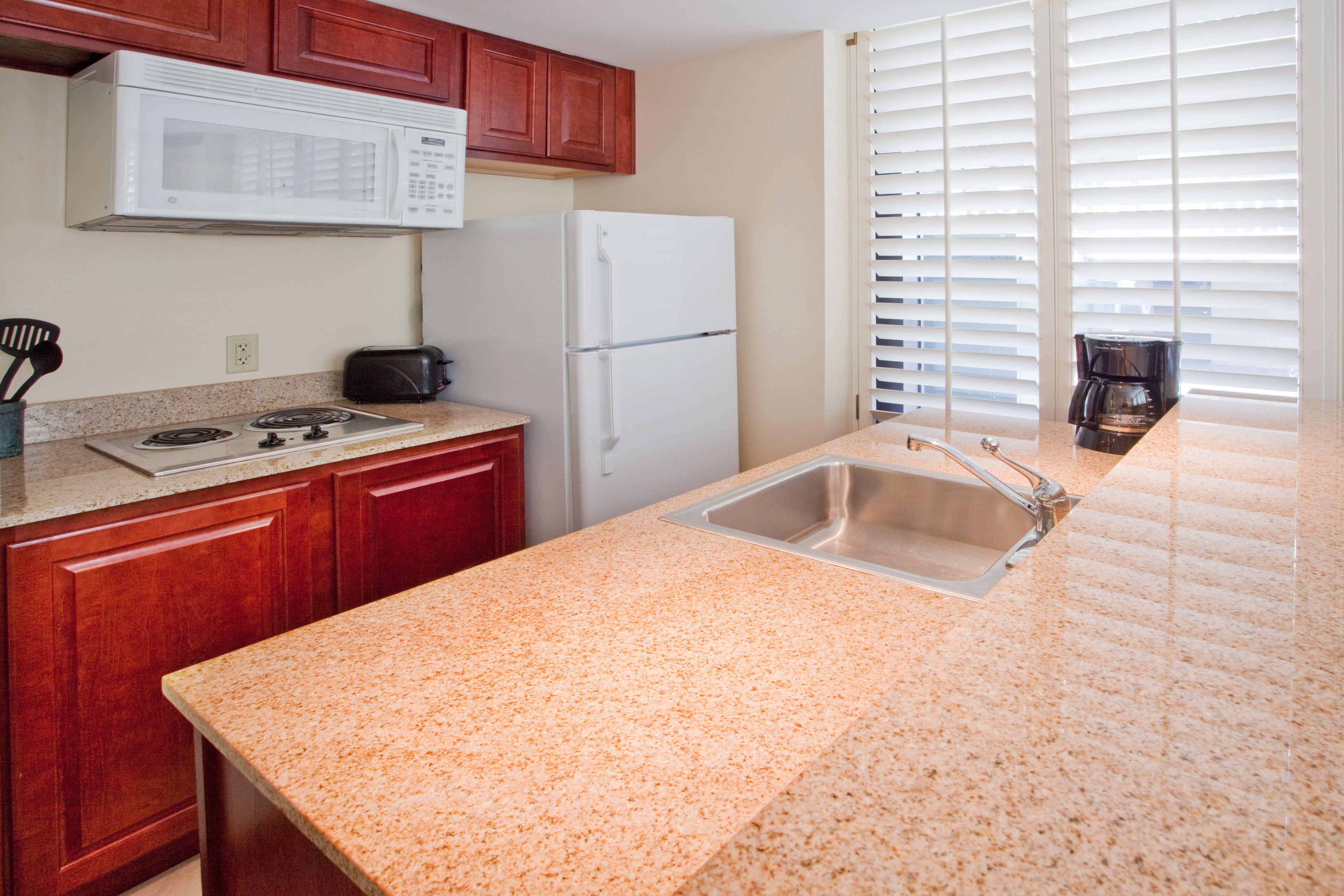 14 Central Hotels in Downtown Savannah That Stand Out