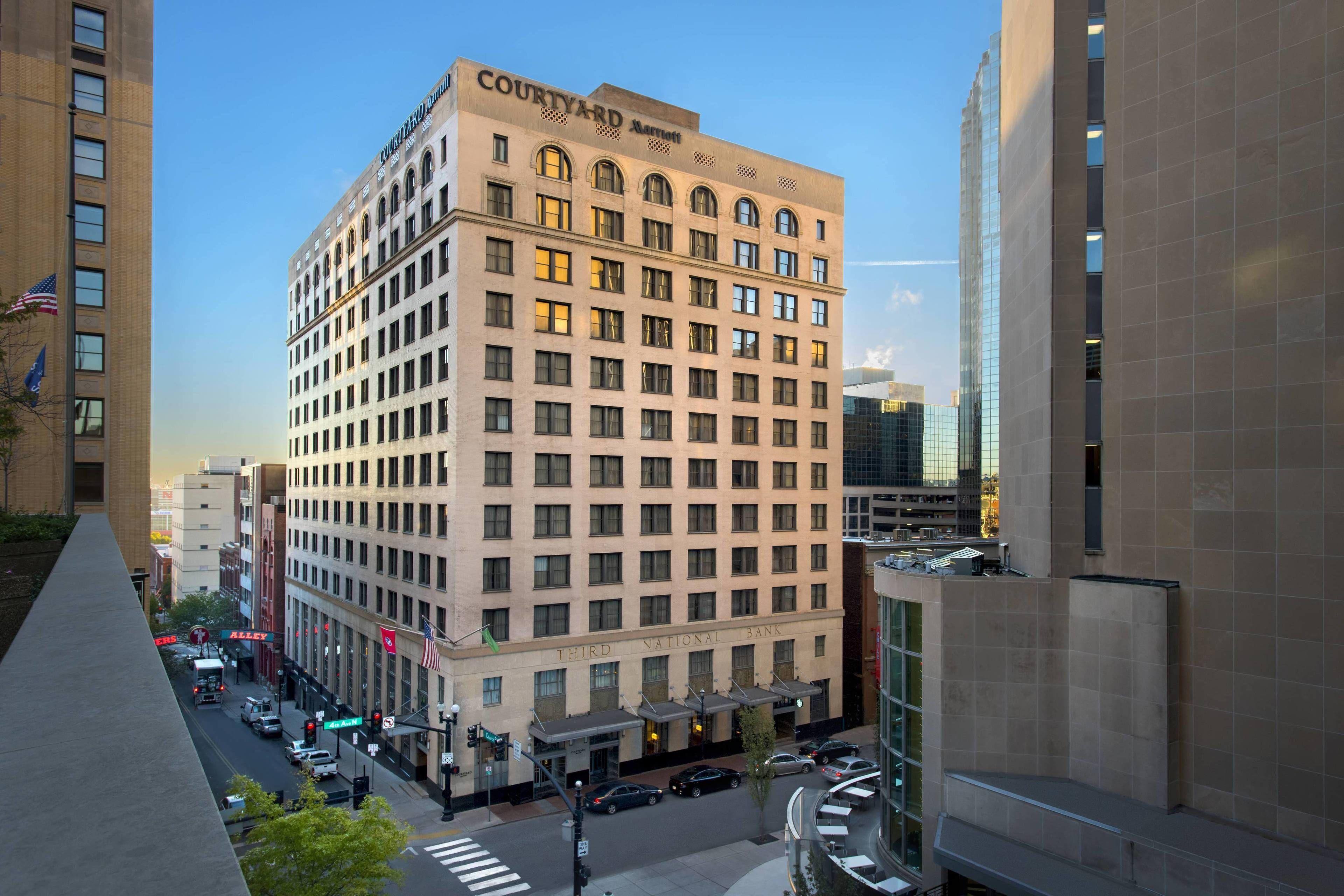 6 Top-Rated Hotels In Nashville Broadway Worth Booking