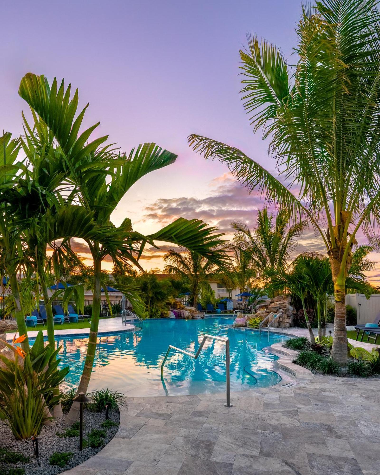 6 Resorts Near Payne Park, Sarasota Worth Booking in 2025