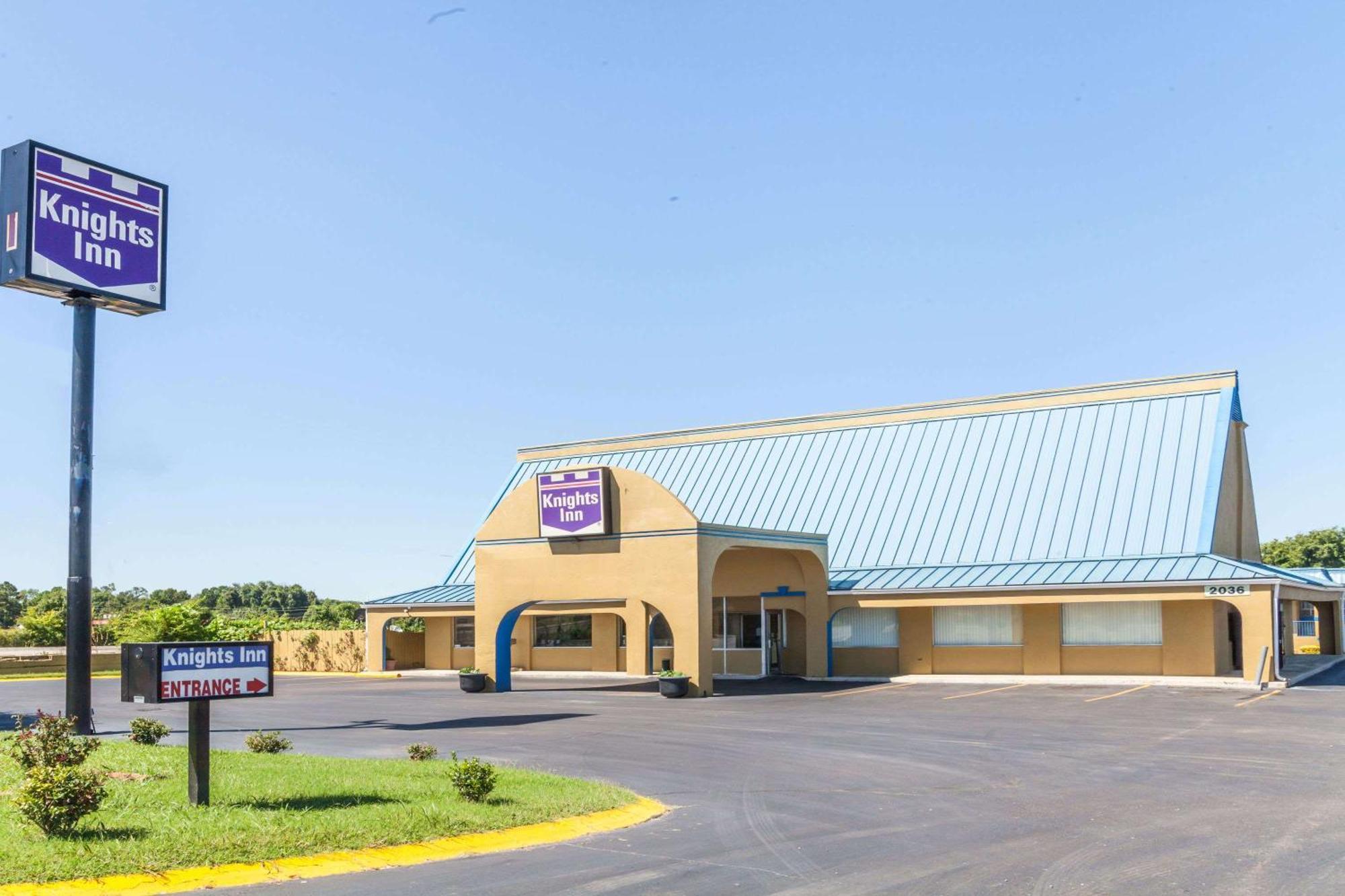 15 Knights Inn Hotels in the US South Worth Booking