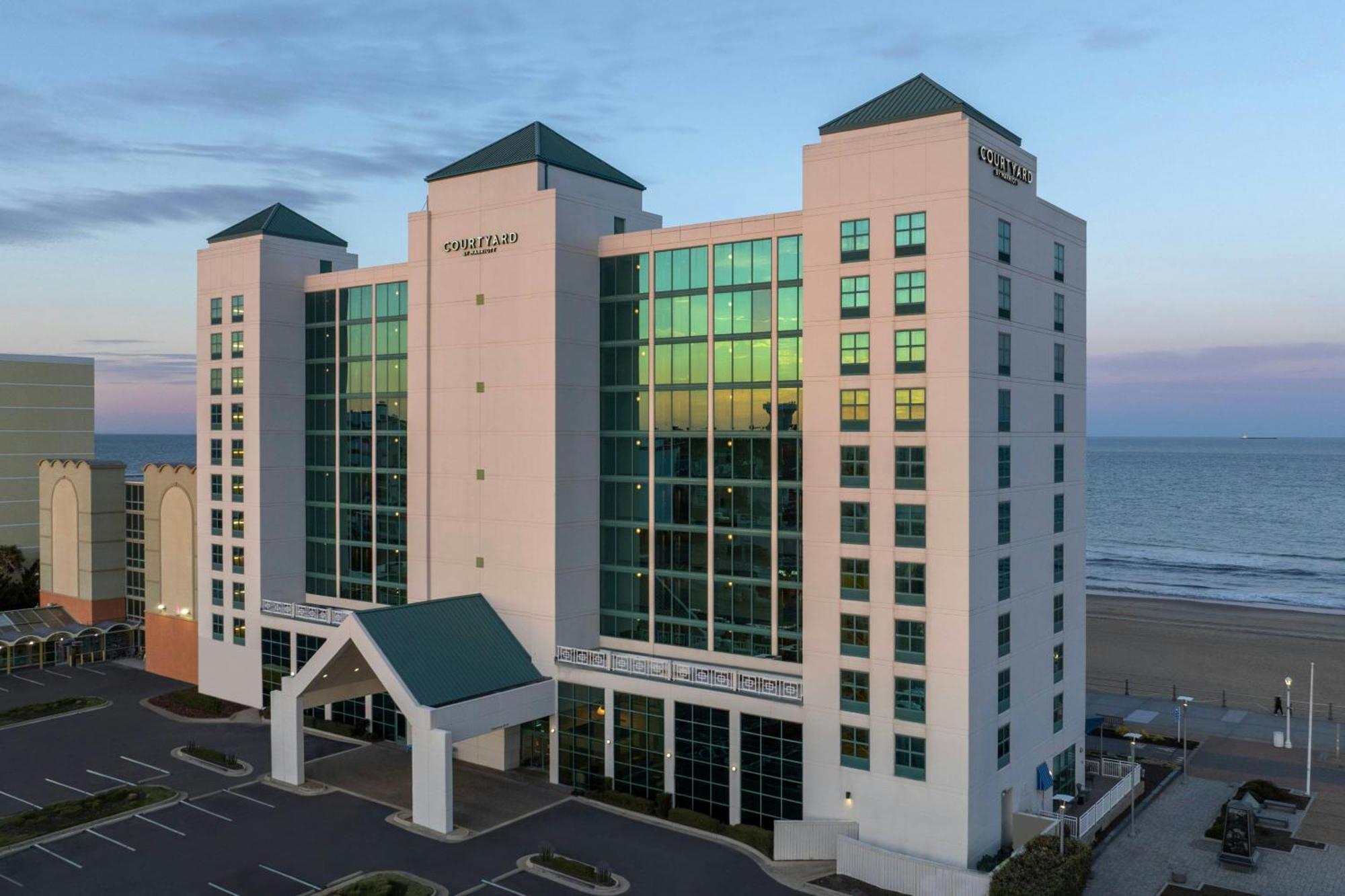 5 Family-Friendly Hotels on Virginia Beach Boardwalk