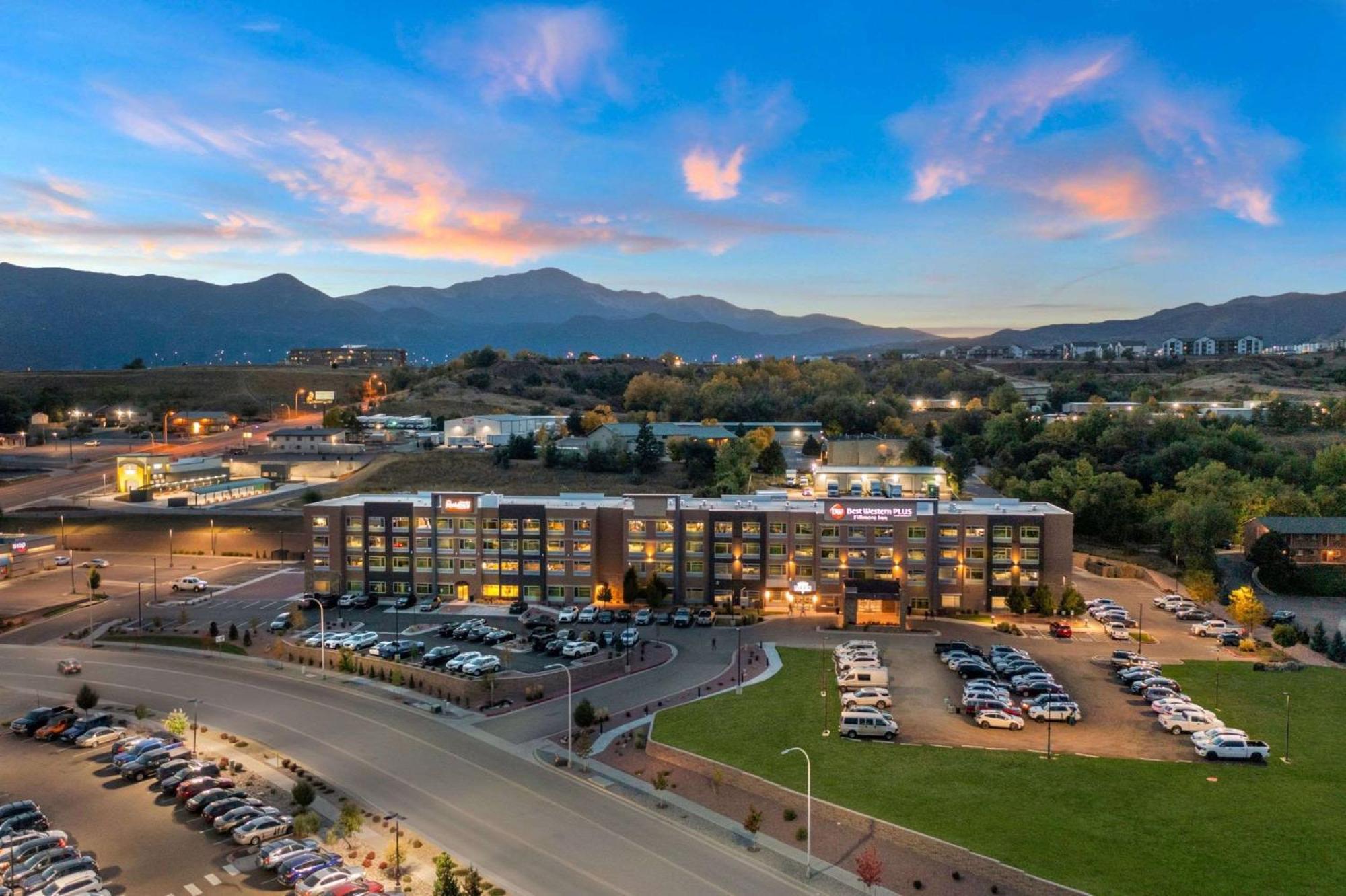 Where to Stay Near Colorado College: 14 Budget Hotels Ranked
