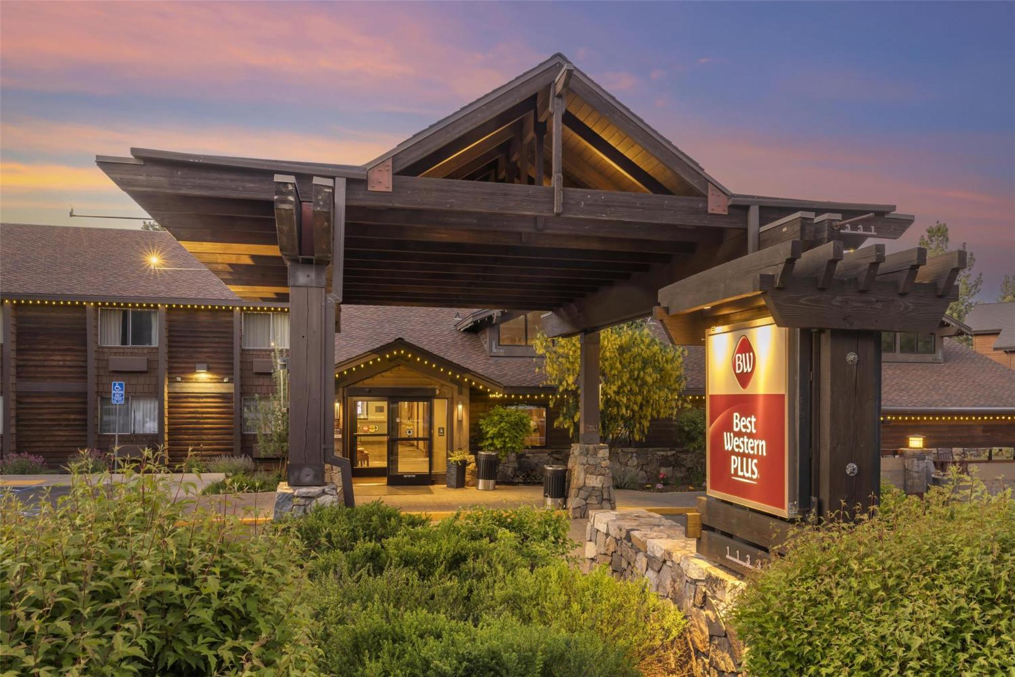 4 Central Truckee Hotels Close to Promised Land Express