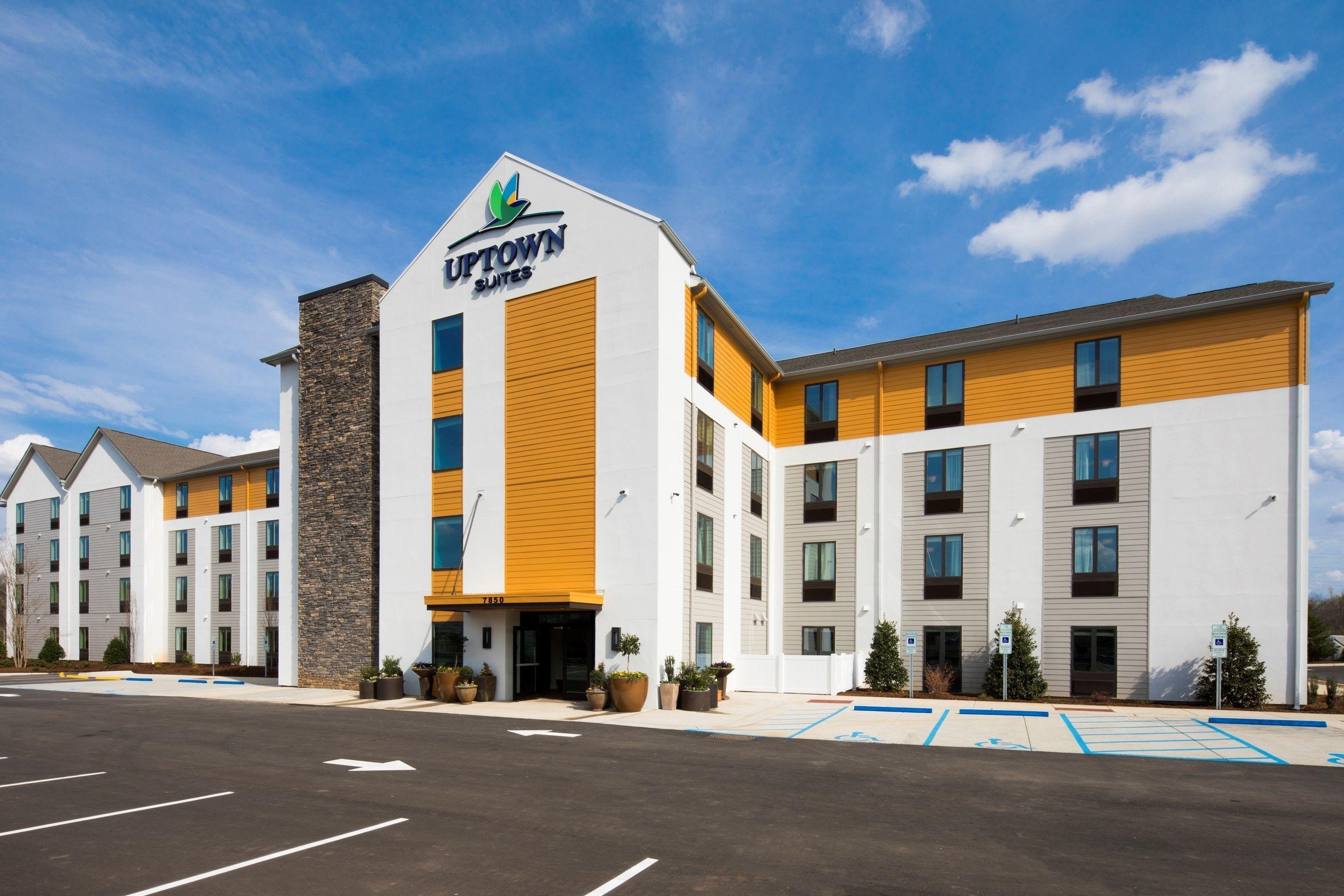 5 Cheap Hotels Close to Shops at Arbor Walk, Austin