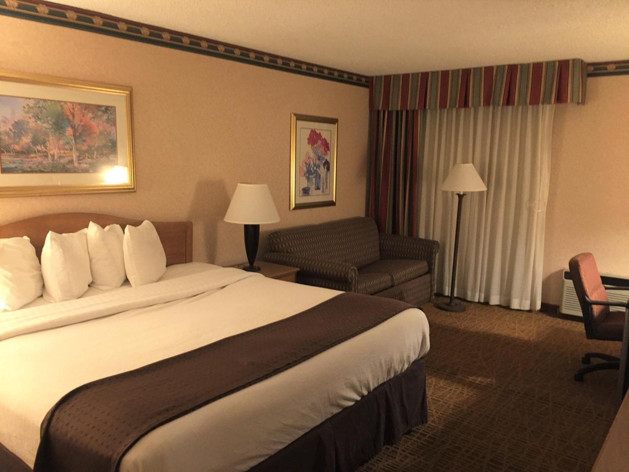 Where to Stay Near Garden City Parks: 7 Airport Hotels in Boise