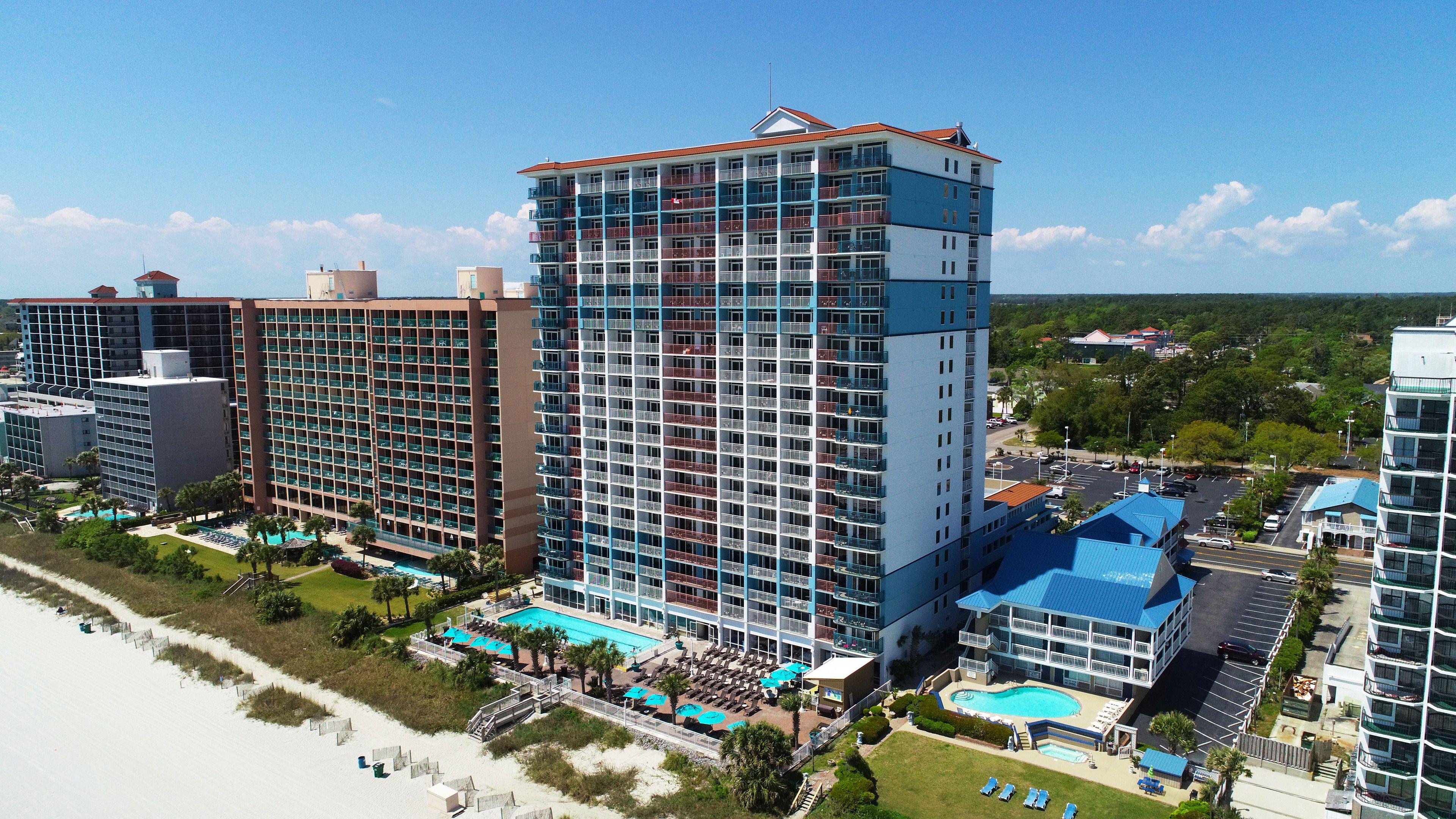 Staying Near Motion Master Moving Theatre: 4 Beach Hotels Compared